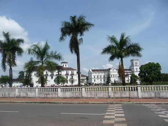 Blick auf St. Francis Kirche und Se Kathedrale in Old Goa