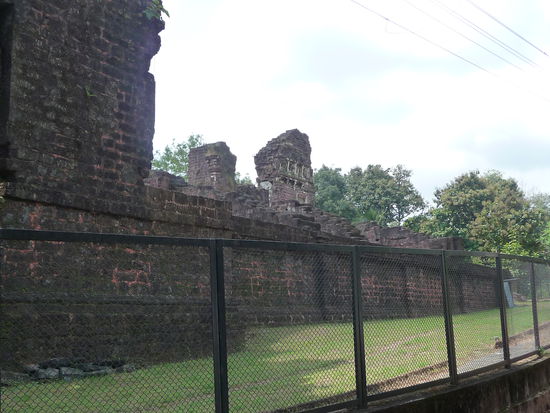 Reste des Augustinischen Klosters in Old Goa