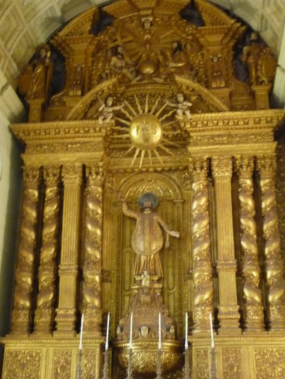 Altar in der Basilika Bon Jesus