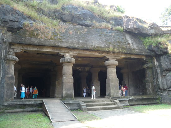 Eingang zur Haupthöhle