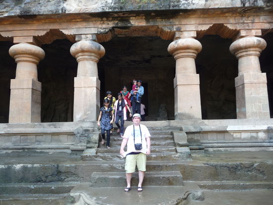 Ich vor der östlichen Nebenhöhle