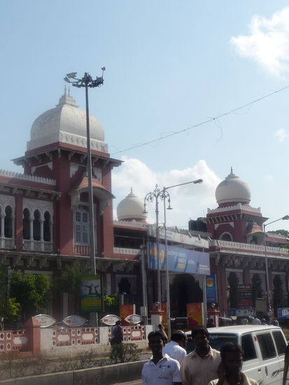 Egmore Station am frühen Morgen