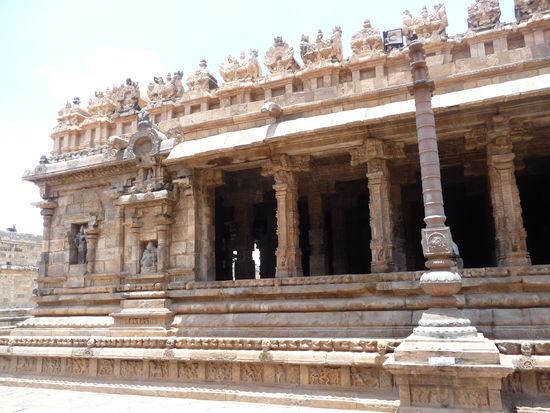 Im Inenbereich des Airavatesvara Tempels