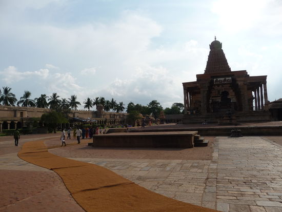 Im Inneren der Tempelanlage