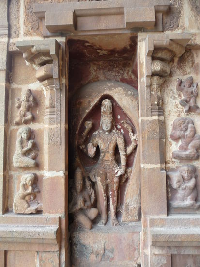 Figuren am Big Tempel