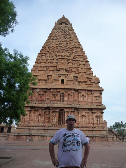 Ich vor dem Big Tempel