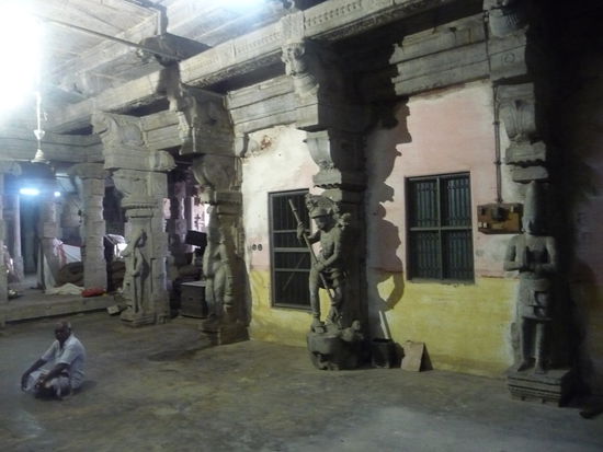 Eine der Kulthöhlen im Rock Fort