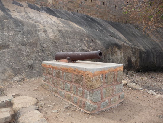Kanone in der Festung Tirumayam