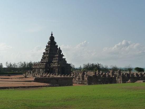 Der Strandtempel ( Shore Tempel ) von Mamallapuram einer der ältesten Steintempel in Südindien