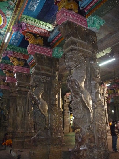 In einer der Tempelhallen