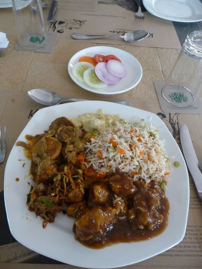 Das Essen sieht hier besser aus als es wahr und noch dazu völlig überteuert.