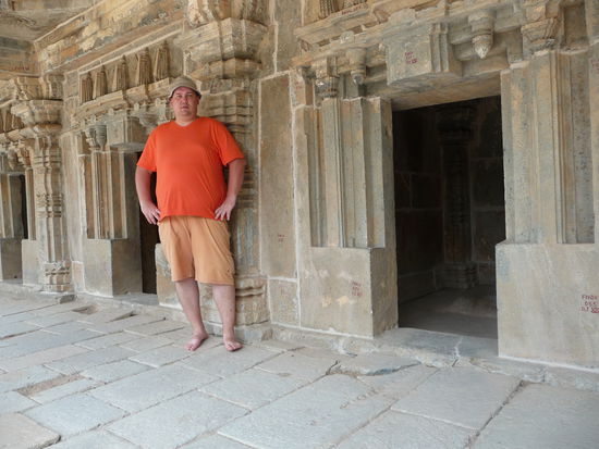 Ich im Keshvara Tempel