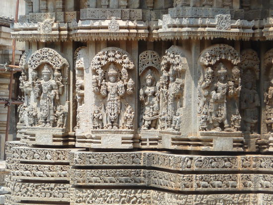 Wunderschöne Reliefs