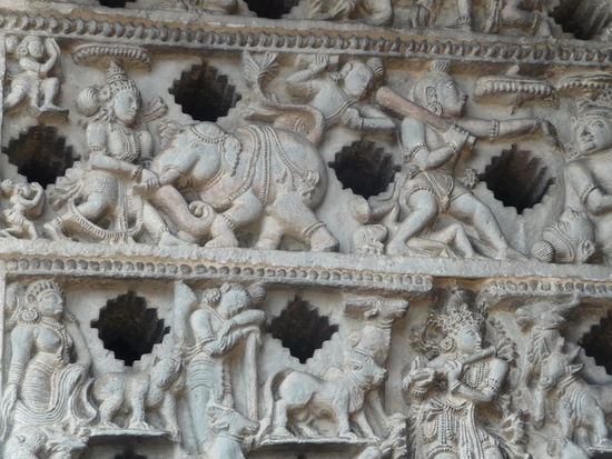 Auch hier wieder wunderschöne Reliefs