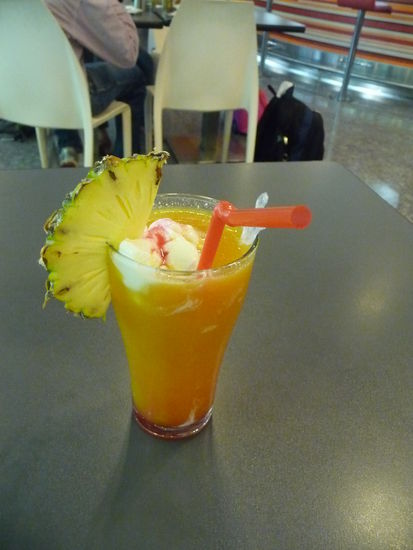 Mein Abschieds Cocktail für 218 Rupie = 3,00 Euro