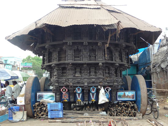 Tempelwagen unweit des Sarangapani Swami Tempels