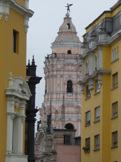 Blick auf die Kirche Convento Santo Domingo erbaut ab 1540
