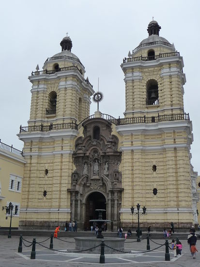 Barocke Kirche San Francisco in Lima