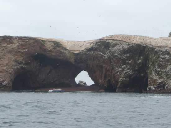 Es tauchen immer mehr kleine Felsformationen auf