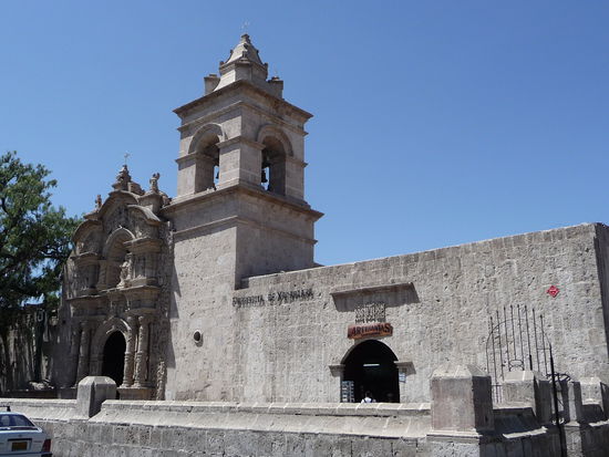 Kirche San Juan Bautista im schönen kolonialen Stadteil Yanahuara
