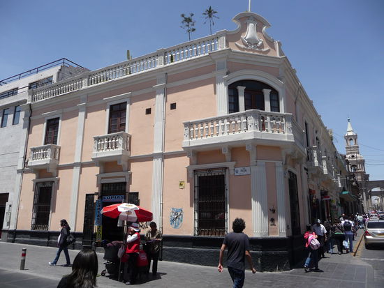 Schöne Kolonialgebäude in Arequipa