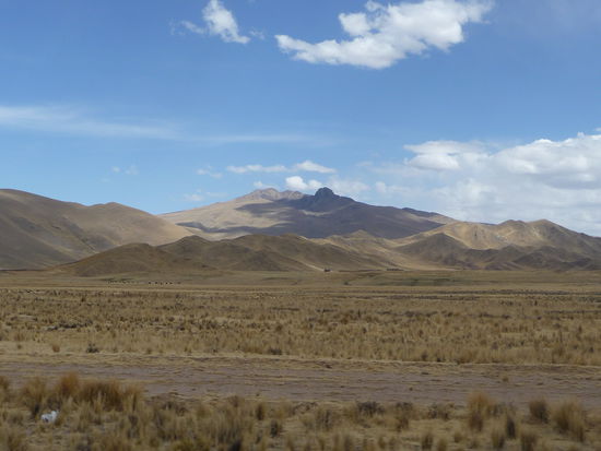 Landschaft entlang der Strecke Richtung Puno