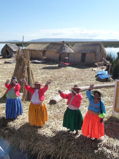 Freundlicher Empfang bei den Uros