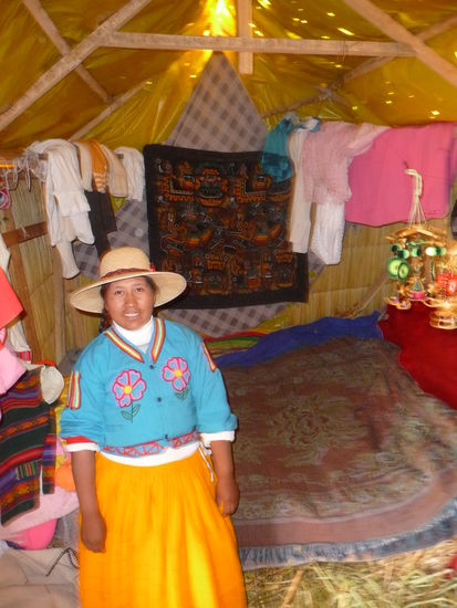 Ich durfte auch ein Foto im Haus machen wobei die nette junge Dame mit den Namen Maria verraten hat das sie noch Single ist ....na sowas !! 