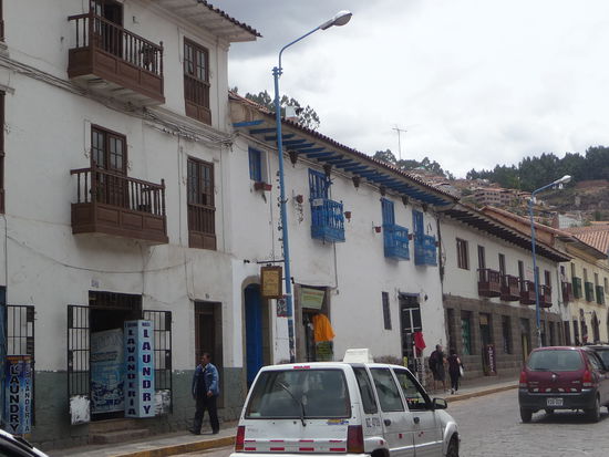 Überall schöne Kolonialhäuser mit Ihren typischen Balkonen