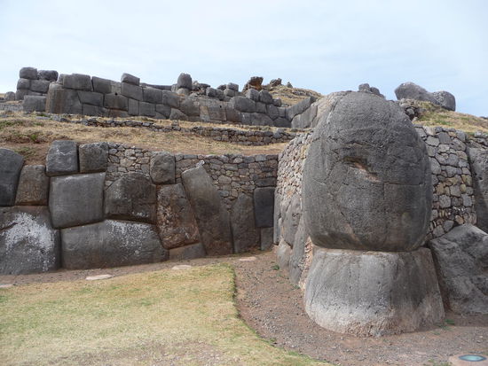 Festungs - Mauern in Saqsaywoman
