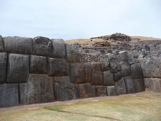 Festungs - Mauern in Saqsaywoman