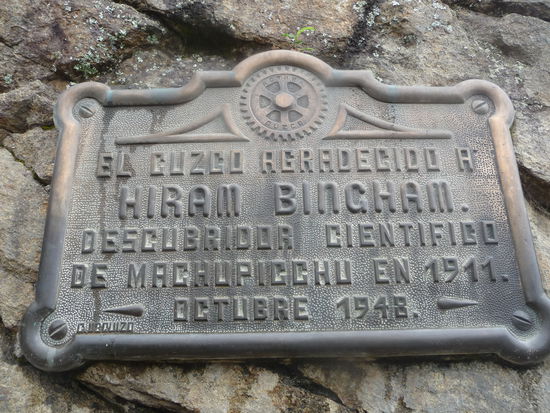 Gedenktafel für den Endecker von Mach Picchu Hiram Bingham