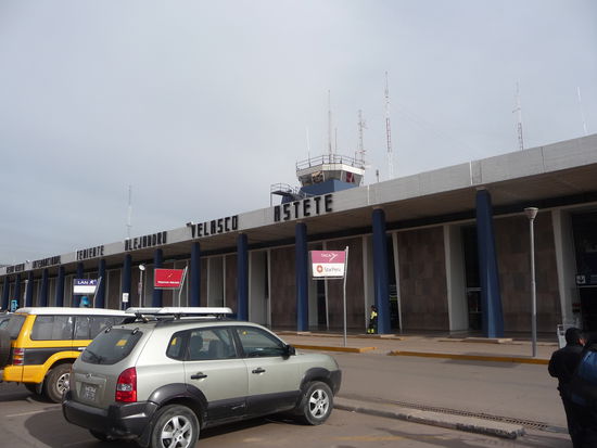 Und schon wieder sind 3 Wochen in meinem Leben vorüber und es geht von Cuzco über Lima wieder zurück in die Heimat. Peru wird sicher auch in den nächsten Jahren zu den absoluten Top 10 meiner Lieblingsreisländer gehören auch wenn einiges wie die Flüge von Europa nach Lima oder der Besuch von Machu Picchu nicht ganz preiswert waren !! 