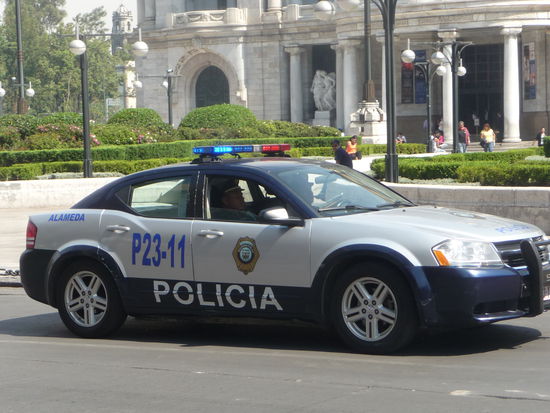 Allgegenwärtig im Lande die Polizei