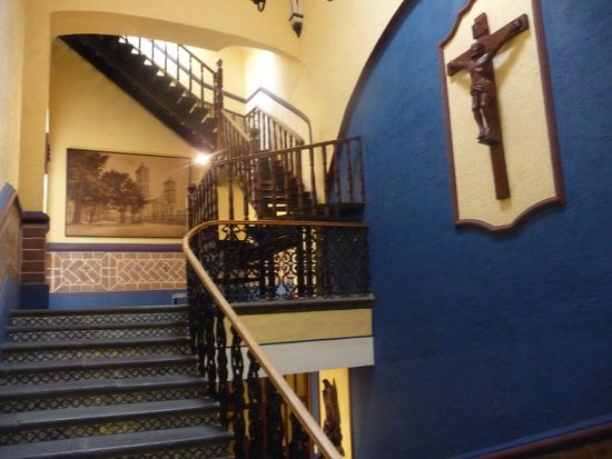 Treppe zu den Zimmern