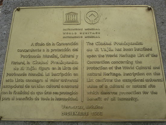 Tafel der Unesco in El Tajin