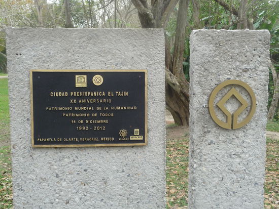 Tafel der Unesco in El Tajin
