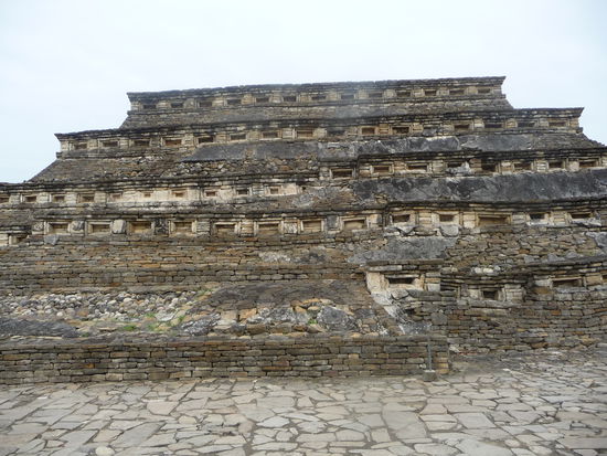 Pyramide an der Zona Central