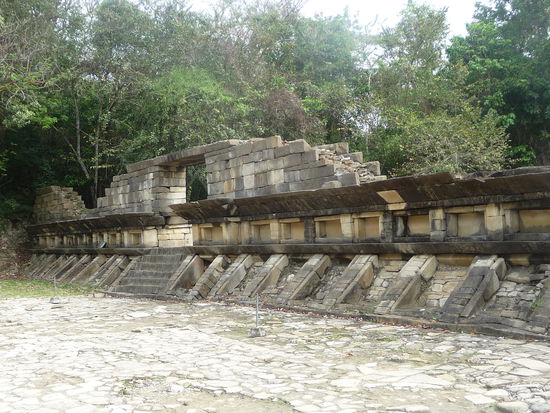 Tempelmauer an der La Gran Greca