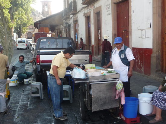 Essen auf Rädern am Plaza Bocanegra