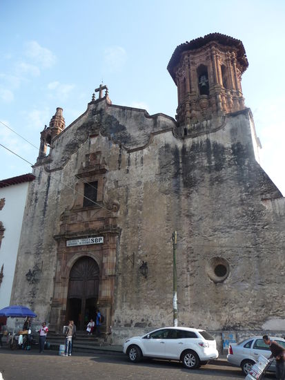 Ehemaliges Augustinerkloster von 1576 heute Biblioteca Publica am Plaza Bocanegra