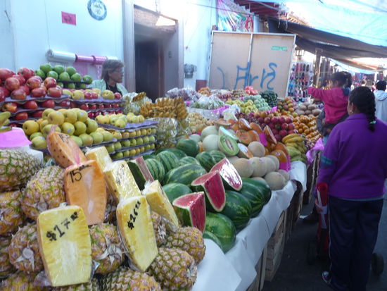 Leckeres Obst im Markt - Mercado Bocanegra in Patzcuaro