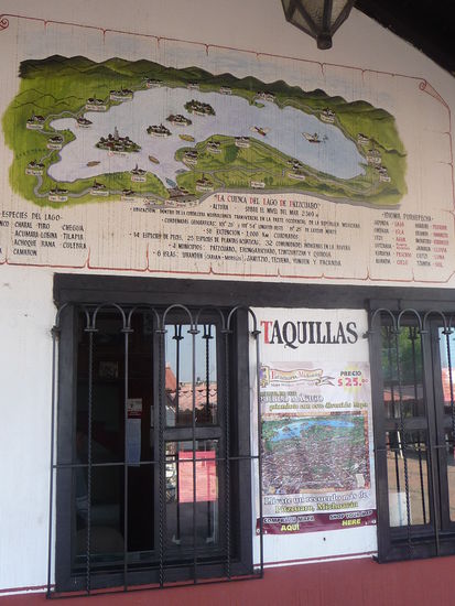 Tiketschalter für die Ausflugsboote