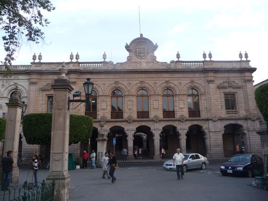 Der Palast der Justitz in Morelia am Plaza de Armas