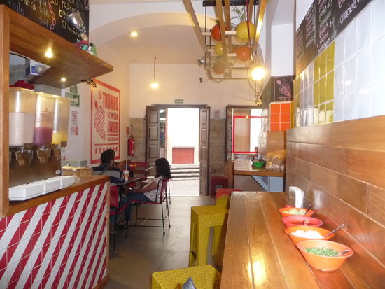 Hier machte ich eine kurze Pause und bekam einen der ...