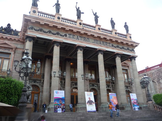 Der prächtige Bau des Teatro Juarez wurde 1903 eröffnet