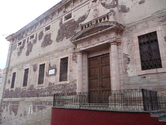 Alhondiga de Granaditas erbaut 1809 als Getreidespeicher , danach Festung und Gefängnis der Spanier und heute Museum und eines der wichtigsten Häuser der Stadt