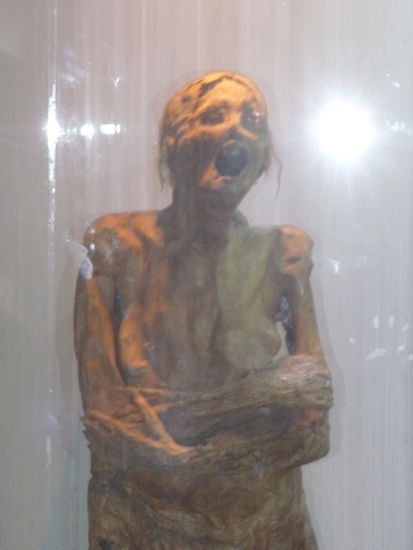 Eine Frau mit offenen Mund