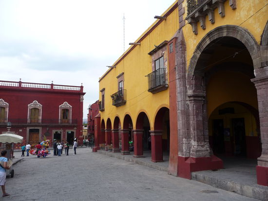 Kolonialgebäude am Plaza Principal
