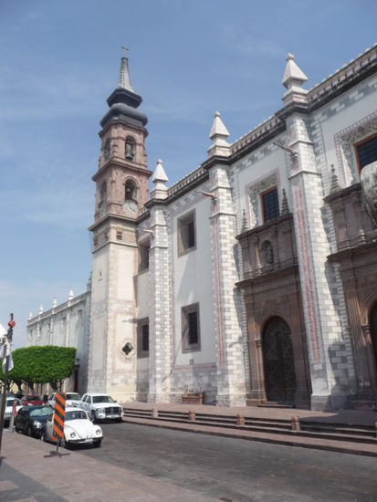 Das ehemalige Nonnenkloster Santa Rosa de Viterbo wurde mitte des 18. Jh. erbaut